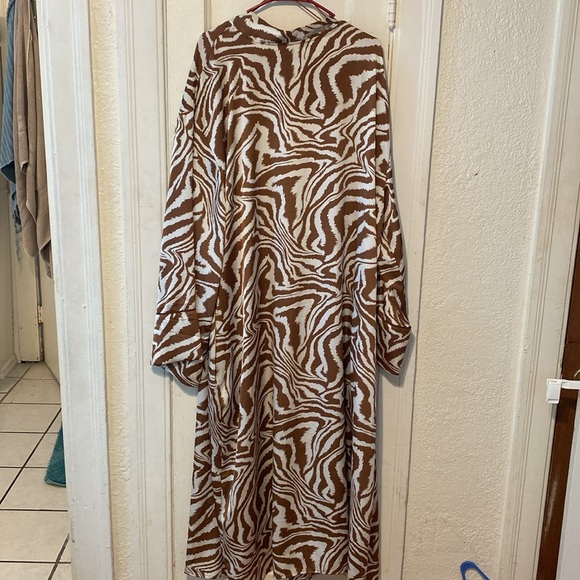 Fashion Nove Brown Zebra Print Kimono - Picture 4 of 4